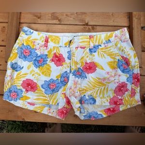Old Navy Women’s Size 8 Floral Patterned Shorts
